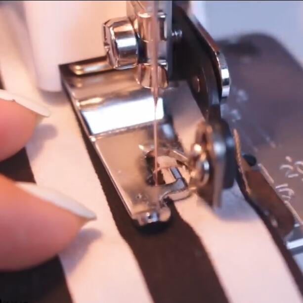 Side Cutter Overlock Presser Foot